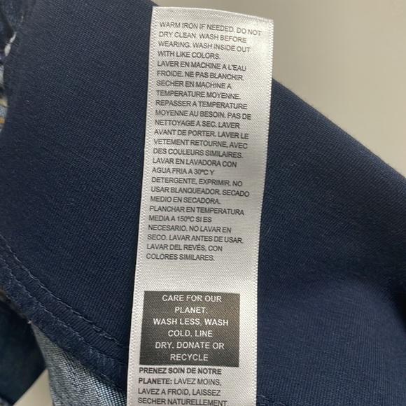 Maternity Signature Levi Strauss Maternity Jeans- Skinny- Dark Wash- Large - Picture 9 of 16